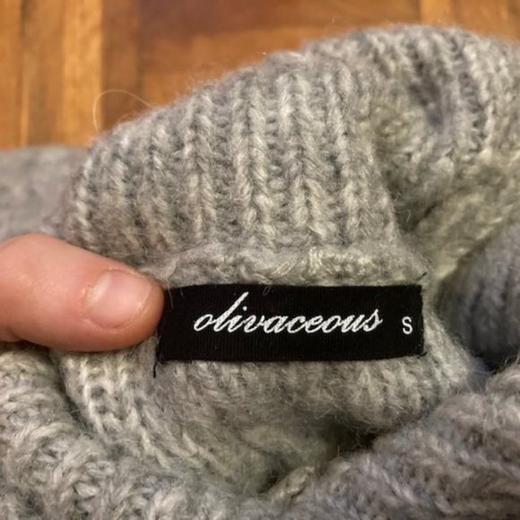 Olivaceous Gray Wool-Blend Turtleneck Sweater Size Small - Picture 4 of 4